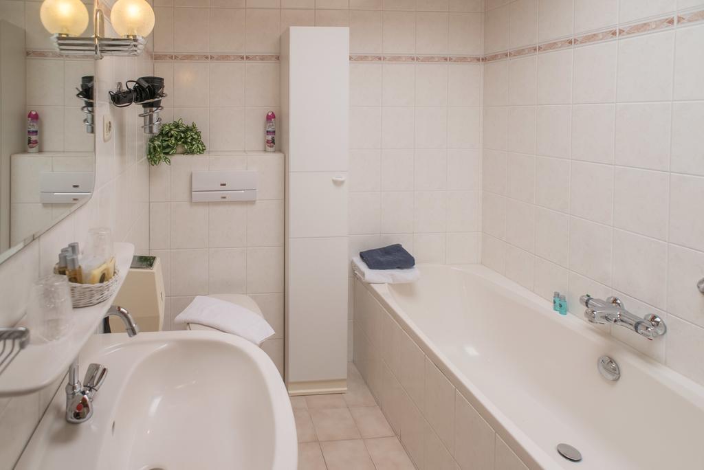 Claes Compaen Hotel Midsland Ngoại thất bức ảnh