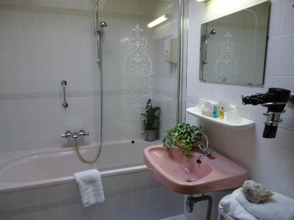 Claes Compaen Hotel Midsland Phòng bức ảnh